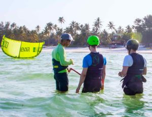 Kitesurfkursus på zanzibar Højskolen